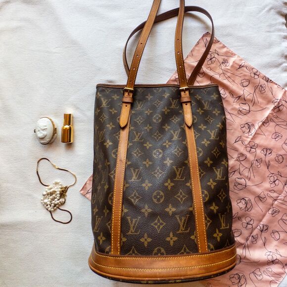 Louis Vuitton Monogram Bucket Bag GM - Picture 2 of 10